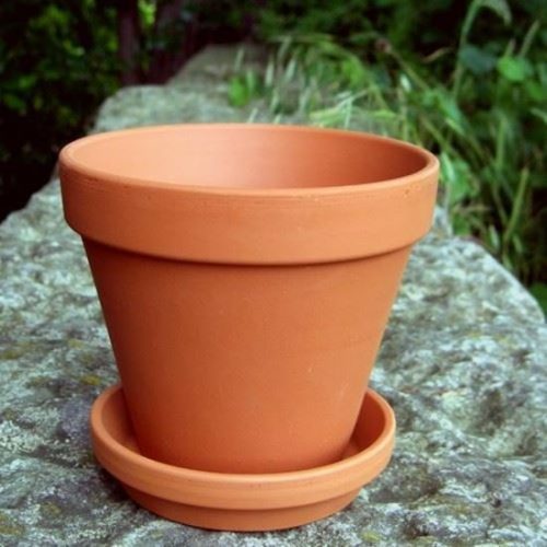 0000537 terracotta plant pots with saucers large 13cm 550